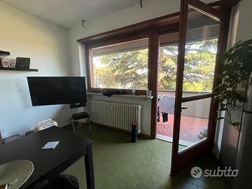 Bilocale con parete cucina e posto auto