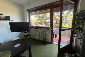 Bilocale con parete cucina e posto auto