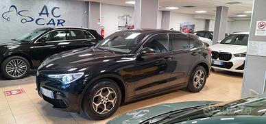 Alfa Romeo Stelvio 2.2 Turbodiesel 160 CV AT8 RWD 
