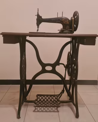 Antica macchna da cucire SINGER 1874
