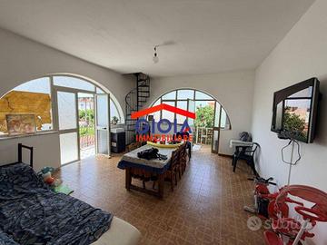 Appartamento di 120 m² con 3 locali a Castel Voltu