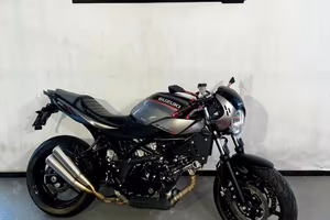 SUZUKI SV 650 X