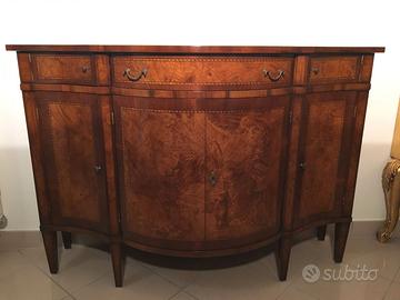 Credenzina in radica di frassino olivato