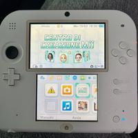Nintendo 2DS bianco e rosso