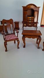Miniatura mobili in legno