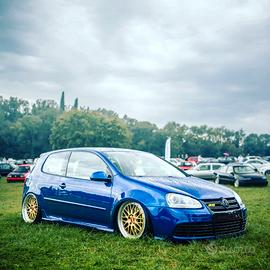 Volksvagen golf 5 r32