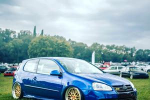 Volksvagen golf 5 r32