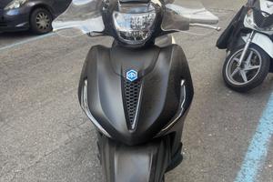Piaggio Beverly 400