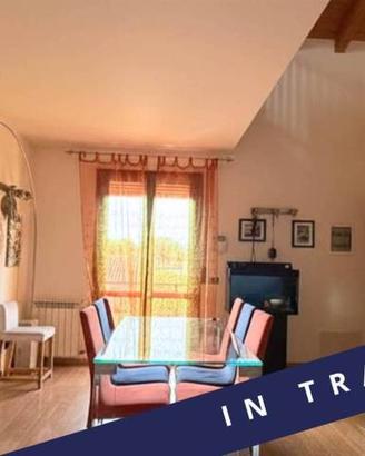 Appartamento di 113 m² con più di 5 locali e box a