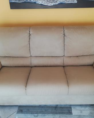 Divani & Divani by Natuzzi.