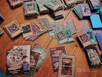Collezione carte Yugioh - 1200+ 
carte