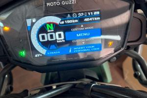 Moto Guzzi v85tt Centenario