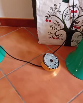 Lampadario a sospensione con due campane di vetro