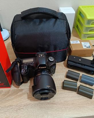 Canon 5D con accessori 