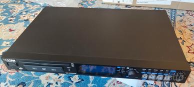 Registratore digitale Tascam SS-R250N