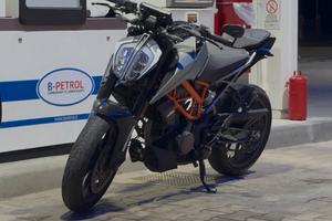 KTM DUKE 125