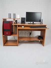 scrivania per PC supporto studio