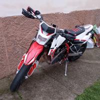 Swm rs 125 - 2023