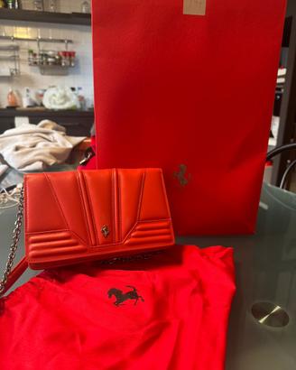 Borsa Ferrari