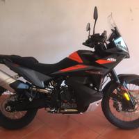 KTM 890 Adventure - 2024 - Km 1400 *Da Vetrina