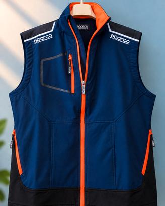 Gilet con strisce alta visibilità 