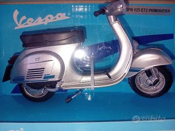 MODELLINO PIAGGIO VESPA 125 ET3