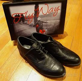 Scarpe DONNA MODA LACCI n. 39 Colore nero