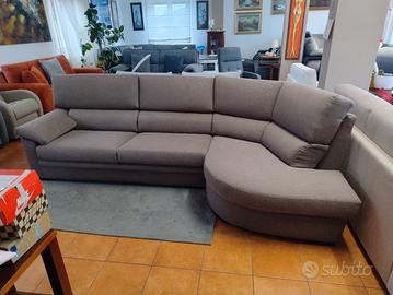 divano ad angolo misura 290 cm * 150 cm