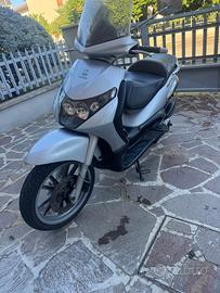 Beverly Piaggio 250