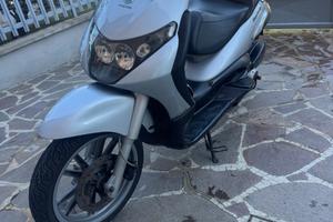 Beverly Piaggio 250