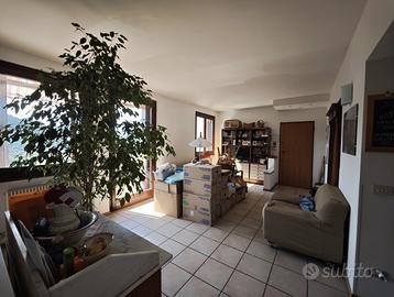Appartamento luminoso a Sopramonte (TN)