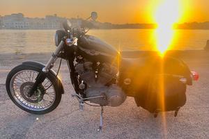 Harley sportster 883 custom centenario