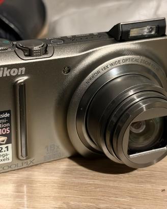 Fotocamera Nikon coolpix S9100