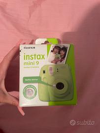 Polaroid instax verde