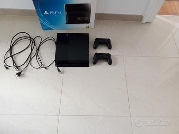 Ps4 completa con 2 joypad e final fantasy 7