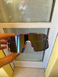 Occhiali Oakley sutro