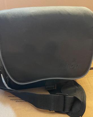 Borsa Nikon per reflex