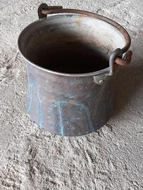 paiolo in metallo 