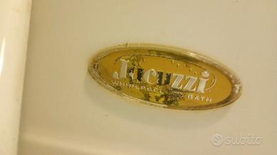 Vasca idromassaggio Jacuzi