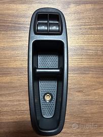 PULSANTIERA ANTERIORE SINISTRA FIAT 500L