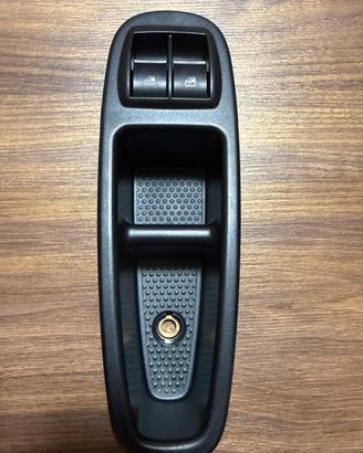 PULSANTIERA ANTERIORE SINISTRA FIAT 500L