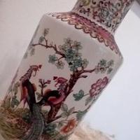 Vaso disegnato per fiori