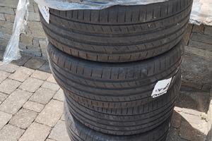 Pneumatici 225 40 R18 92V XL M