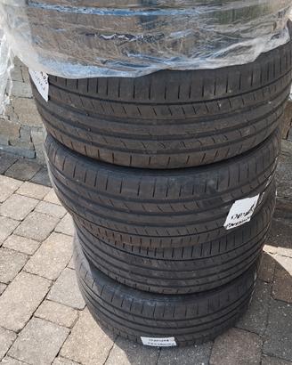 Pneumatici 225 40 R18 92V XL M