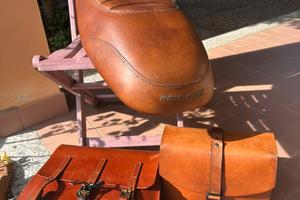 Moto Guzzi V7completo accessori Pelle