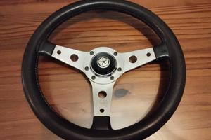 Volante sportivo marca Luisi anni 70 