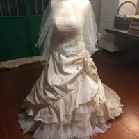 Vestito da sposa Nicole con accessori