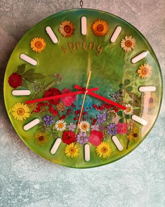 Orologio da parete in resina epossidica