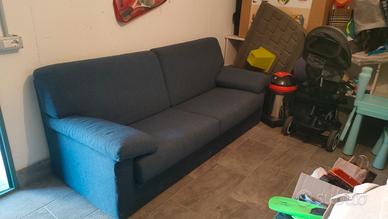 Divano pari al nuovo