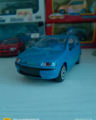 modellino Fiat Punto 1/43 colore raro